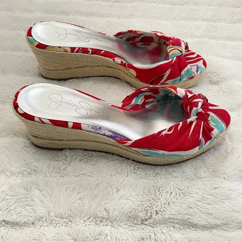 Jessica Simpson Red Floral Espadrille Wedges Size 8.5